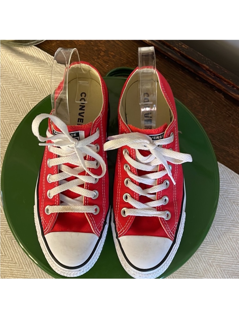 Excellent Condition Red Converse - Picture 2 of 8